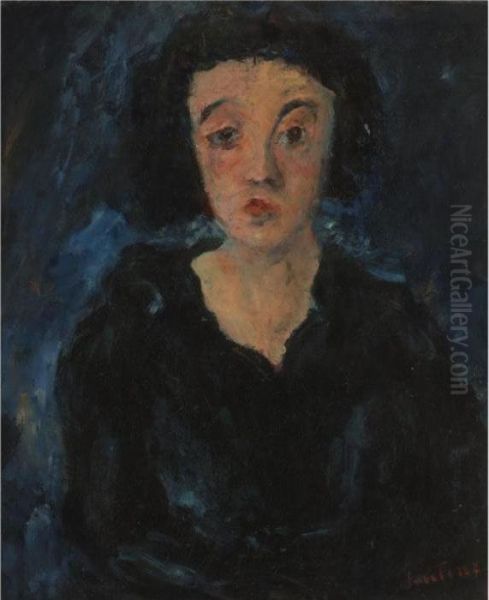 Portrait De Femme De Face - view 1