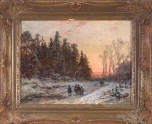 Wanderer In Bewaldeter Winterlandschaft Im Abendlicht