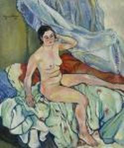 Nu Assis Au Bord D'un Lit