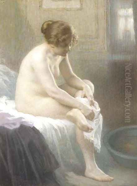 Une femme s'essuyant - view 1