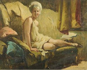 Modella Sul Divano