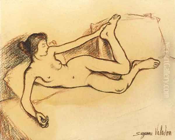 Femme allongee sur un lit - view 1