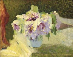 Vase de fleurs by Jean-Edouard Vuillard