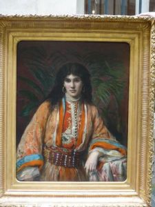 Portrait De Marocaine Au Collier De Perles