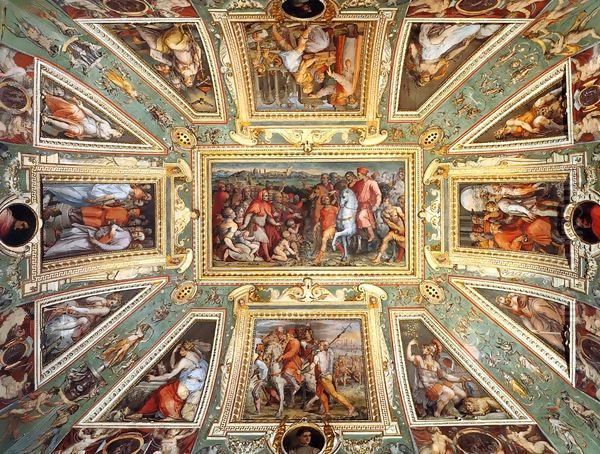 Ceiling decoration - view 1