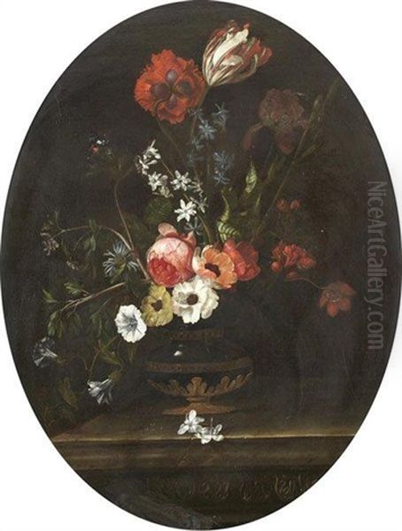 Bouquet De Fleurs Dans Un Vase Sur Un Entablement - view 1
