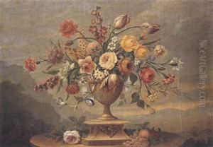 Bouquet De Fleurs Dans Un Vase Antique