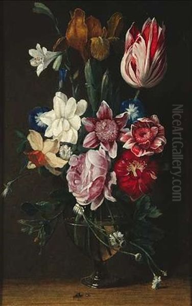In Einer Glasvase Rosen, Tulpen, Lilien Und Narzissen - view 1