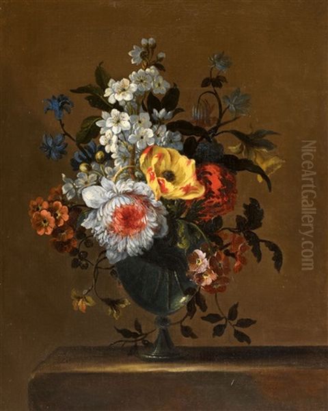 Apfelblutenzweig, Chrysanthemen Und Tulpen In Einer Glasvase - view 1