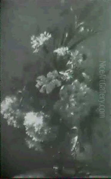 Bouquet De Fleurs Dans Un Vase En Verre Sur Un Entablement - view 1