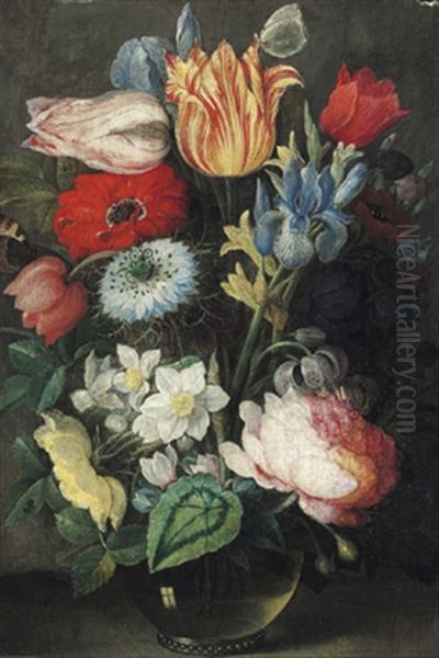 Blumenstillleben Mit Rosen,tulpen, Mohn, Schwertlilien, Narzissen, Gerbera Und Einer Kornblume In Einer Glasvase - view 1