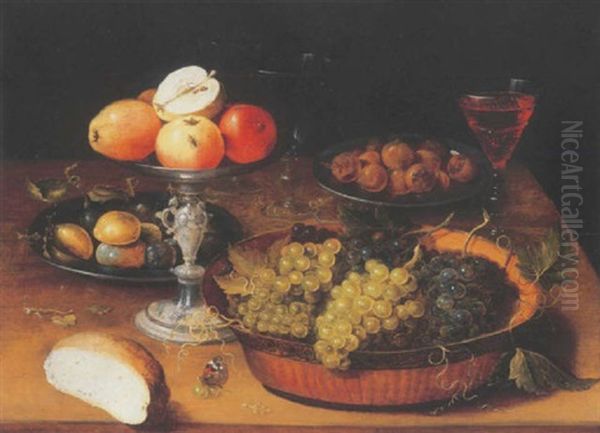 Pommes Dans Une Coupe A Pied, Raisins Dans Une Coupe, Prunes Dans Une Assiette En Metal, Des Verres A Pied - view 1