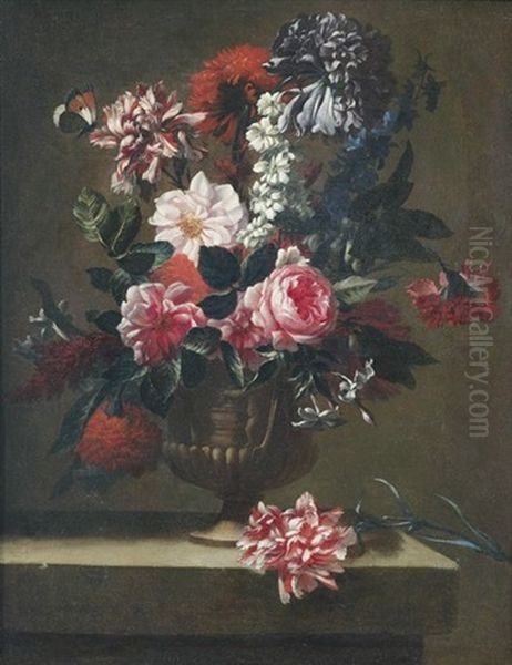 Blumenstilleben In Einer Reliefierten Henkelamphora Auf Steinpodest - view 1