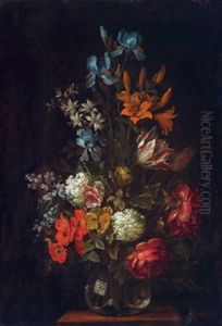 Ein Blumenstraus Mit Rosen, Schneeballen, Tulpen Und Anderen Bluten