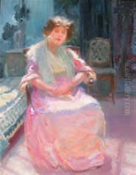 Jeune Femme Assise Dans Un Interieur - view 1