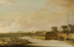 Weite Flusslandschaft Mit Deich, Die Silhouette Einer Windmuhle Im Hintergrund