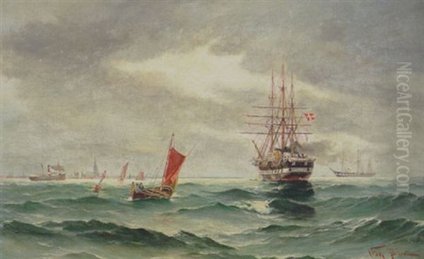 Marine Med Skibe Ud For By Ved Kysten - view 1