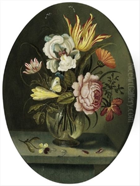 Blumenstraus Mit Tulpen, Einer Rose Und Anderen Bluten Sowie Einem Zitronenfalter In Einer Glasernen Vase - view 1