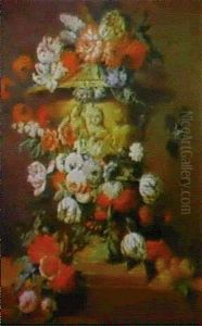 Vase Orne D'un Groupe D'enfants Pose Sur Un Entablement Avec Une Guirlande De Fleurs Et Quelques Fruits Vase Orne D'un Groupe D'enfants Pose Sur Un Entablement Avec Une Guirlande De Fleurs Et Quelques Fruits
