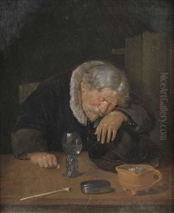 Eingeschlafener Trinker Am Tisch Mit Rauchrequisiten