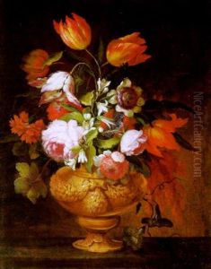 Blumenstraus Mit Rosen, Tulpen, Nelken Und Anderen Bluten In Einer Prunkvase