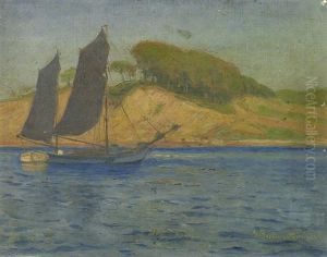 Die Grunde. Blick Auf Eine Uferpartie Mit Segelboot