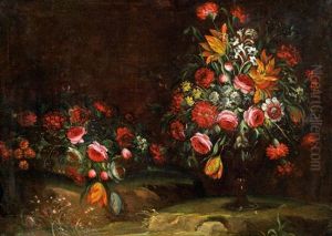 Stillleben Mit Blumen In Einem Korb Und Blumenstraus In Einer Kristallvase