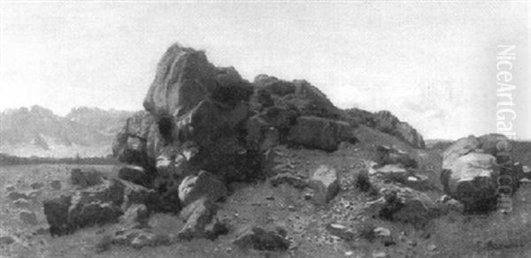 Feldhugel Mit Gebirge Im Hintergrund - view 1