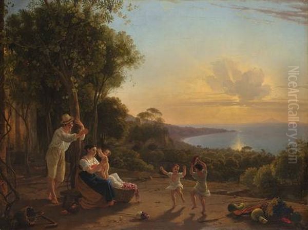 Familienszene Mit Tanzenden Kindern Bei Sonnenuntergang Am Golf Von Neapel Mit Blick Auf Die Insel Capri - view 1