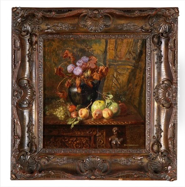 Herbstliches Stillleben Mit Blumenstrauss, Pfirsichen, Apfeln Und Trauben - view 1