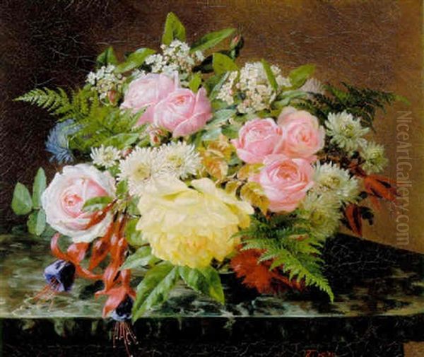 Opstilling Med Roser Og Fuchsia Pa En Marmorkarm - view 1