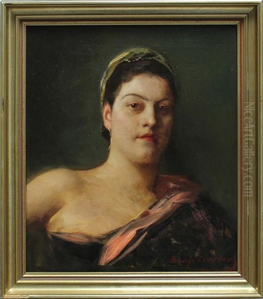 Brustportrait Einer Frau Mit Entbloster Schulter - view 1