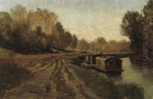 Fluslandschaft Mit Hausbooten Am Ufer Fluslandschaft Mit Hausbooten Am Ufer