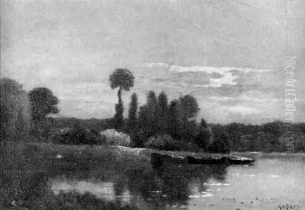 Abendliche Fluslandschaft Mit Am Ufer Liegenden Booten - view 1