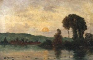 Flusufer Bei Untergehender Sonne
