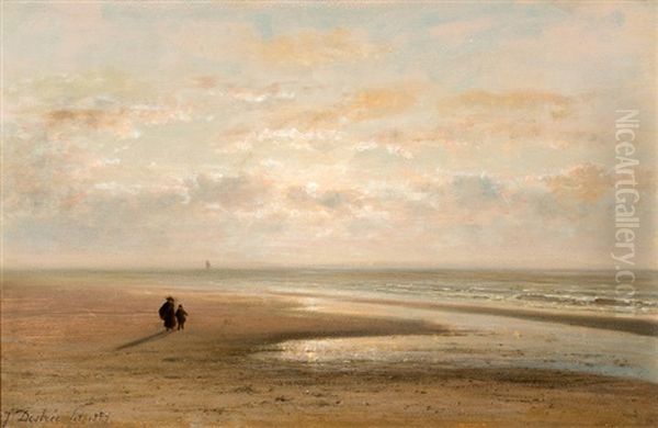 Wandelaars Op Een Verlaten Strand - view 1