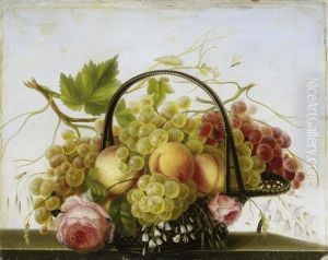 Fruchtekorb Mit Weintrauben Und Pfirsischen Fruchtekorb Mit Weintrauben Und Pfirsischen