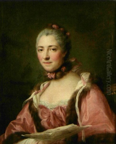 Portrait De Jeune Femme En Robe Bleue - view 1