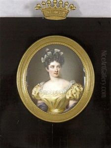 Jeune Femme En Robe De Satin Jaune Borde De Dentelle, Cape Bleue Et Coiffee De Rouleaux Et Chignon A Coques Enrubanne