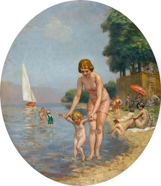 Strandpartie Mit Badender Mutter Und Kind - view 1