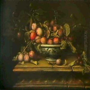 Prunes Dans Une Coupe En Faience Sur Un Entablement A Decor D'oves