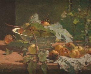 Compotier Et Pommes Sur Un Entablement