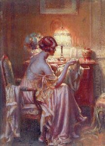 Jeune Femme En Deshabille Pres De La Lampe