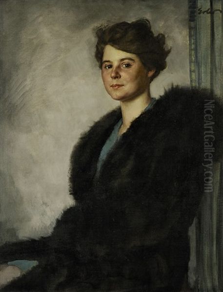 Junge Frau Im Pelzmantel - view 1