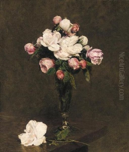 Roses Blanches Et Roses Dans Un Verre A Pied - view 1