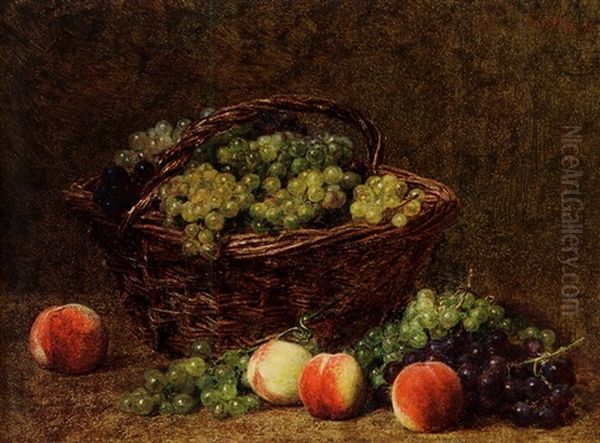 Panier De Raisins Blancs Et De Peches - view 1