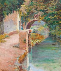 Idyllisches Flusschen Mit Steinbrucke