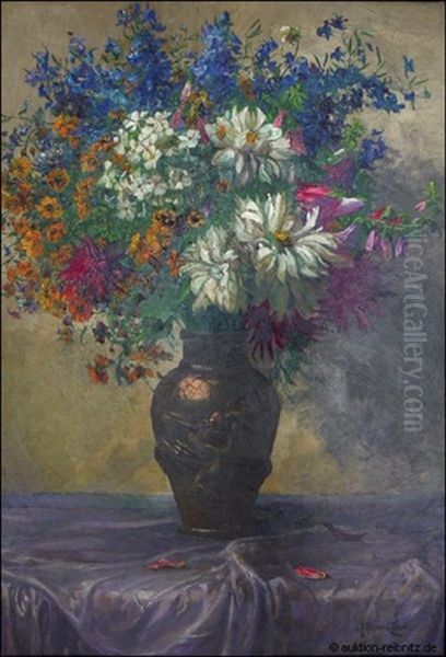 Sommerblumen In Bronzefarbener Vase - view 1