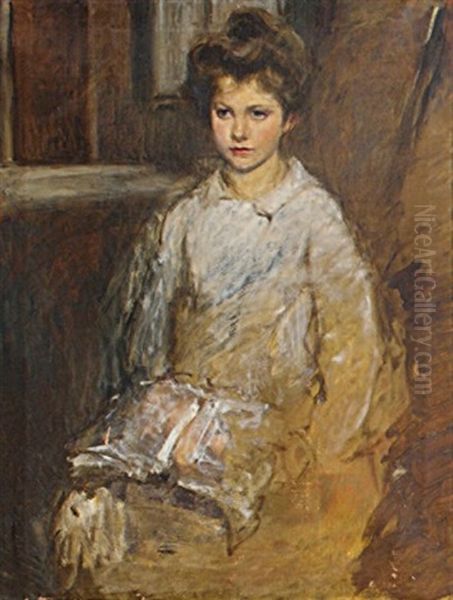 Portrait D'une Fillette Tenant Un Livre Ouvert - view 1