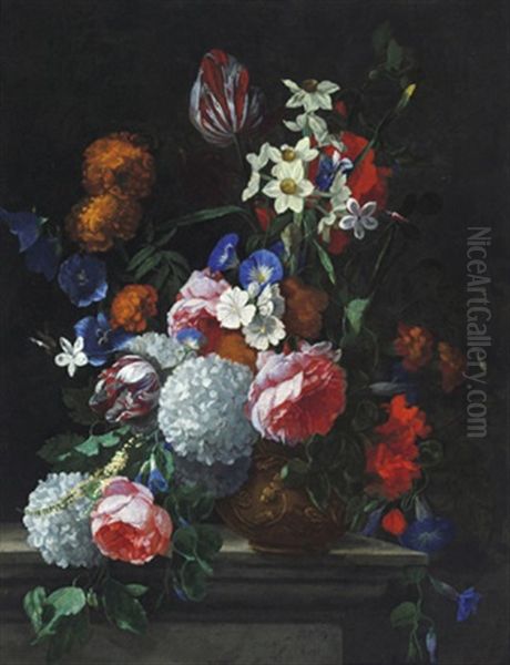 Ein Blumenstraus Mit Tulpen, Narzissen, Schneeballen, Peonien, Rosen Und Anderen Bluten In Einer Verzierten Vase Auf Einer Tischplatte - view 1